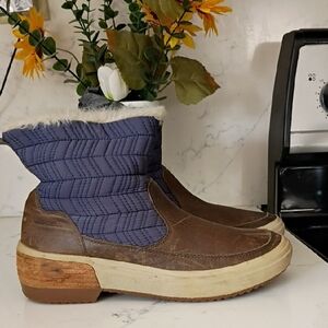 Merrell Brown and Navy insulated Winter Boots Women's